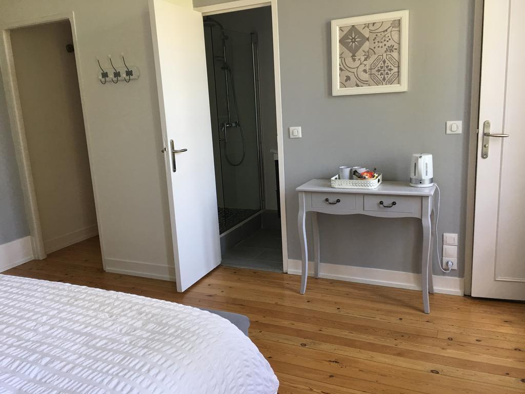 Manoir Le Mesnil Bed & Breakfast Saint-Martin-aux-Chartrains Dış mekan fotoğraf