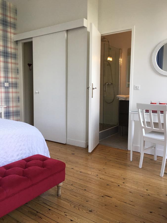 Manoir Le Mesnil Bed & Breakfast Saint-Martin-aux-Chartrains Dış mekan fotoğraf