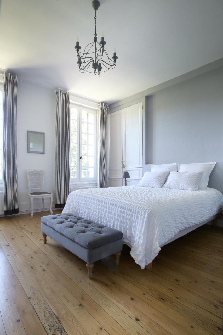 Manoir Le Mesnil Bed & Breakfast Saint-Martin-aux-Chartrains Dış mekan fotoğraf