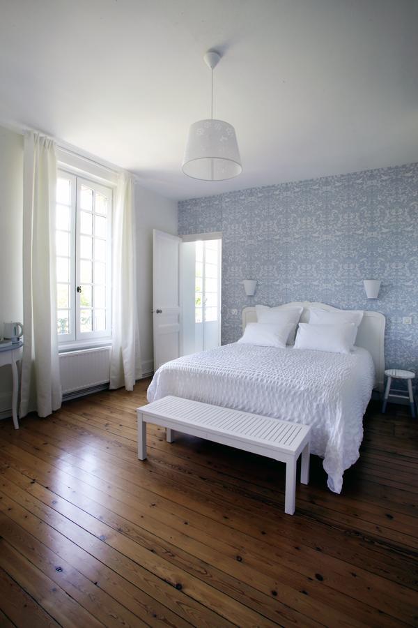 Manoir Le Mesnil Bed & Breakfast Saint-Martin-aux-Chartrains Dış mekan fotoğraf
