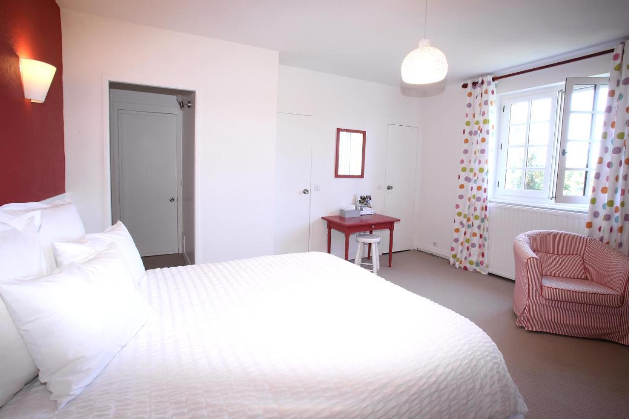 Manoir Le Mesnil Bed & Breakfast Saint-Martin-aux-Chartrains Dış mekan fotoğraf