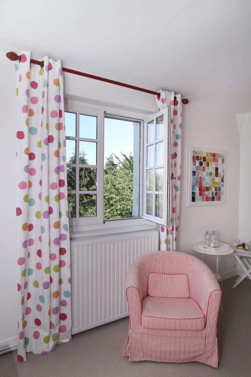 Manoir Le Mesnil Bed & Breakfast Saint-Martin-aux-Chartrains Dış mekan fotoğraf